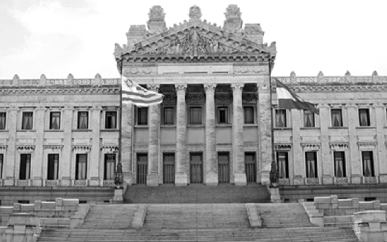 Verdad y Justicia. El Palacio Legislativo quedó solo.