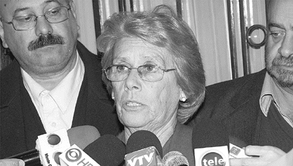 Diputada Payssé. Fue la vocera al término de una extensa Mesa Política del FA.