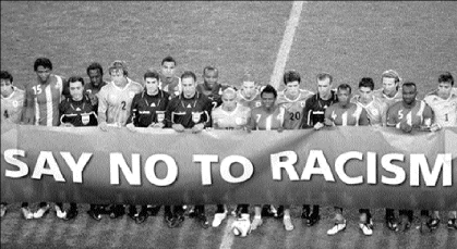 Racismo. El fútbol es frecuentemente causa de episodios racistas.